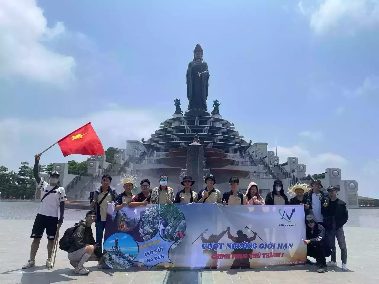 Giới Thiệu